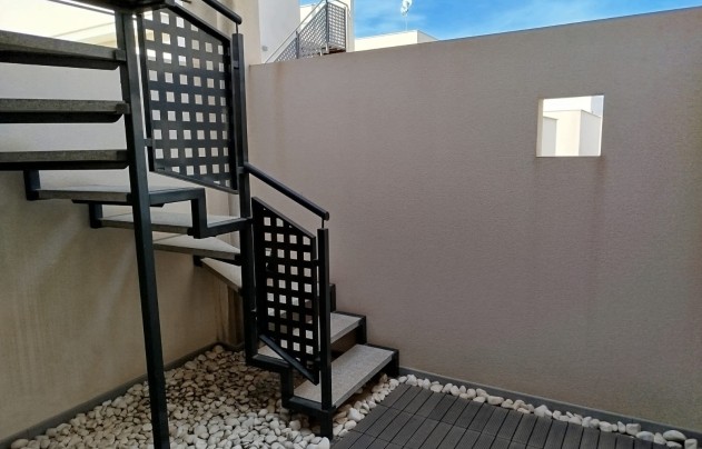 Resale - Villa - Orihuela Costa - Los Dolses