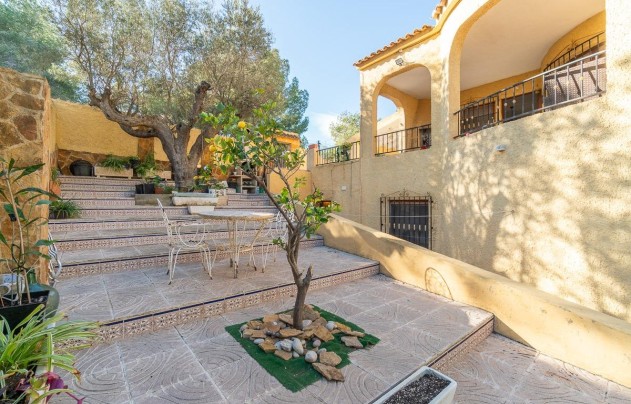 Resale - Villa - Orihuela Costa - Villamartín