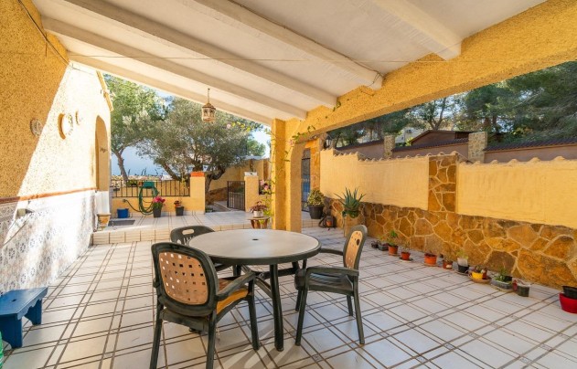 Resale - Villa - Orihuela Costa - Villamartín