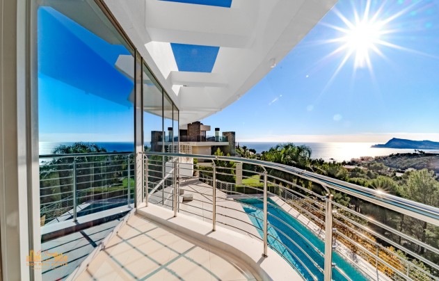 Resale - Villa - Altea