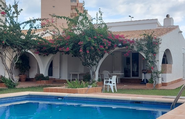 Resale - Villa - La Manga del Mar Menor