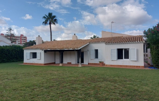 Resale - Villa - La Manga del Mar Menor