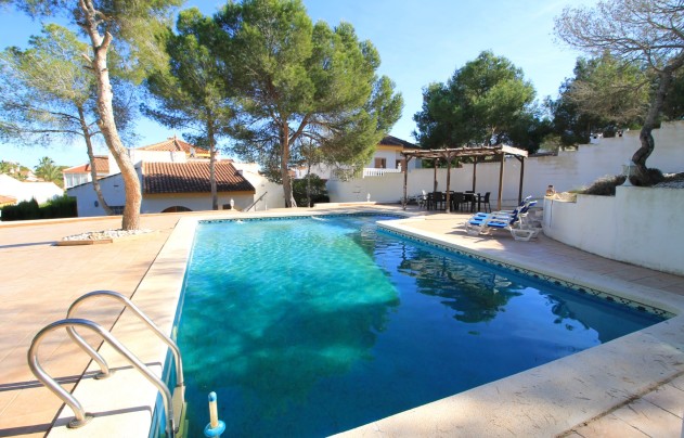 Resale - Villa - Orihuela Costa - Mil Palmeras