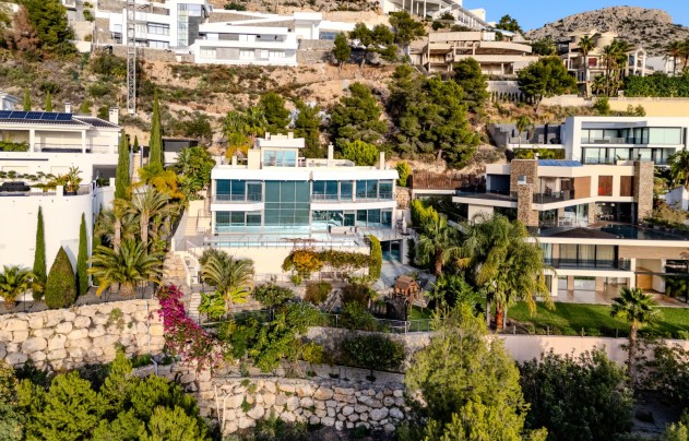 Resale - Villa - Altea