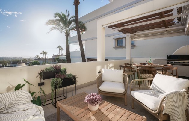 Resale - Apartment - Marbella - Nueva Andalucía