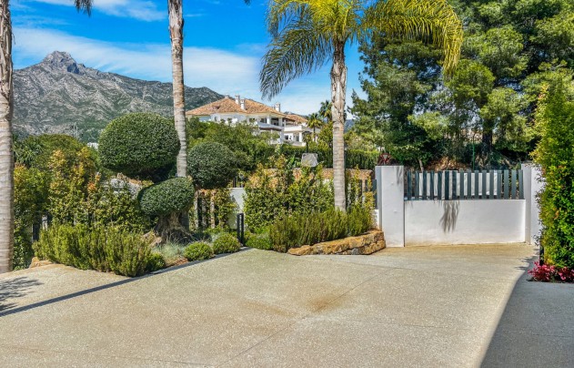 Resale - Villa - Marbella - Golden Mile