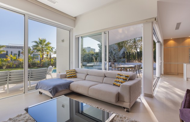 Resale - Villa - Las Colinas Golf Resort - Las Colinas golf