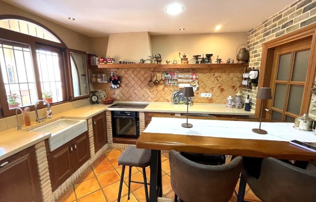 Resale - Villa - La Nucía