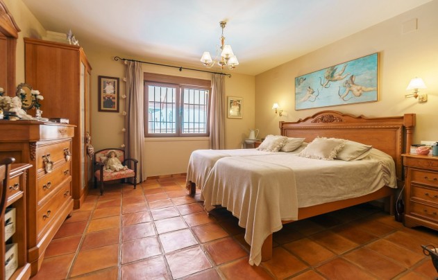 Resale - Villa - La Nucía