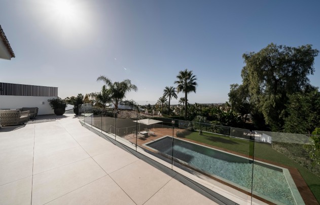 Resale - Villa - Marbella - Nagueles