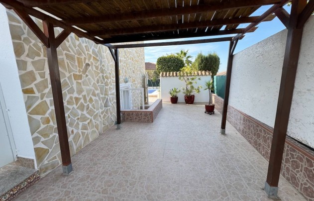 Resale - Villa - Benimar