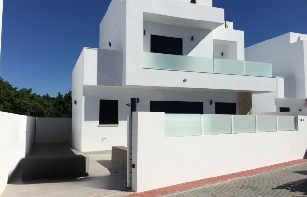Resale - Villa - Los Montesinos - La Herrada