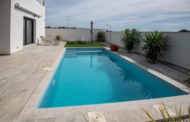 Obra nueva - Villa - Pilar de la Horadada - Pinar de Campoverde