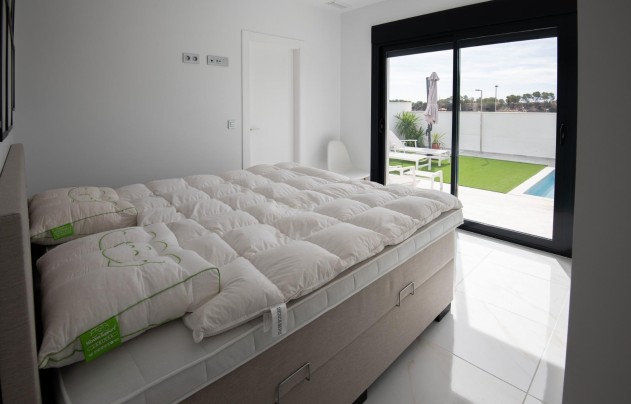 Obra nueva - Villa - Pilar de la Horadada - Pinar de Campoverde