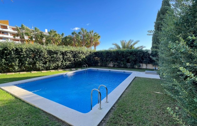 Resale - House - Torrevieja - Punta Prima