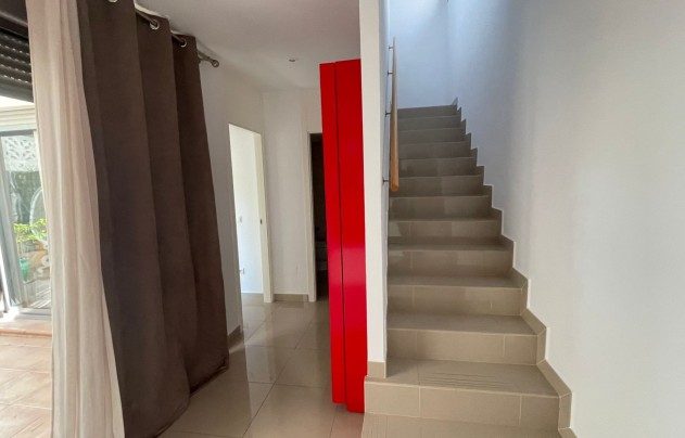 Resale - House - Torrevieja - Punta Prima