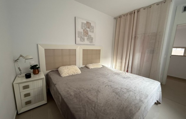 Resale - House - Torrevieja - Punta Prima