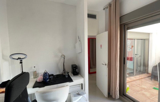 Resale - House - Torrevieja - Punta Prima
