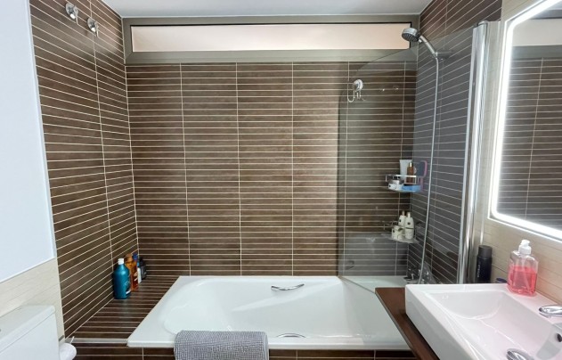 Resale - House - Torrevieja - Punta Prima