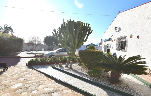 Resale - Villa - Ciudad Quesada