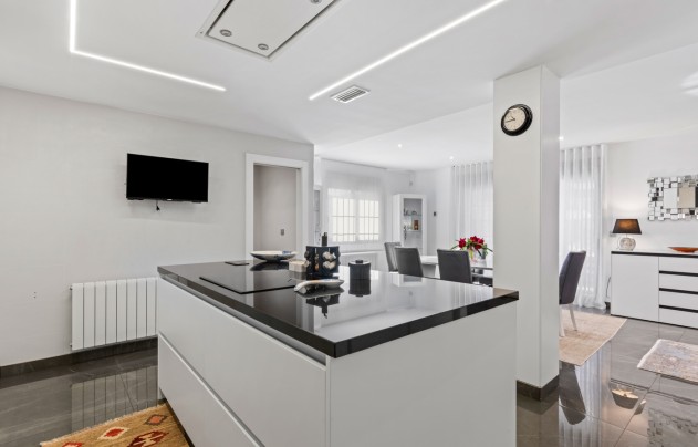 Resale - Villa - San Juan Alicante - Frank Espinós