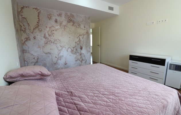 Resale - Villa - La Marina