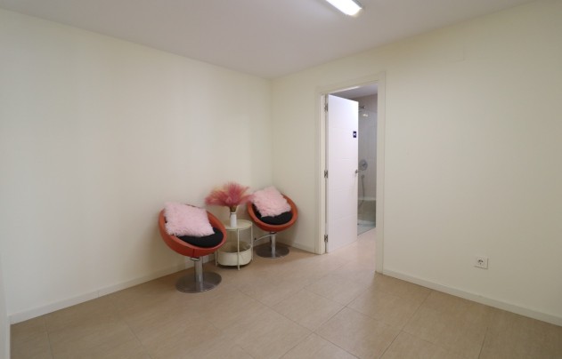 Resale - Villa - La Marina