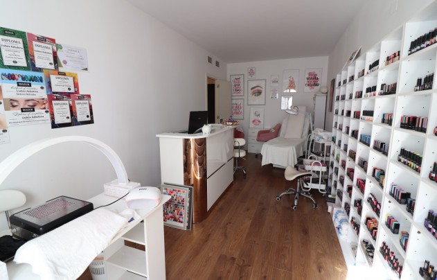 Resale - Villa - La Marina