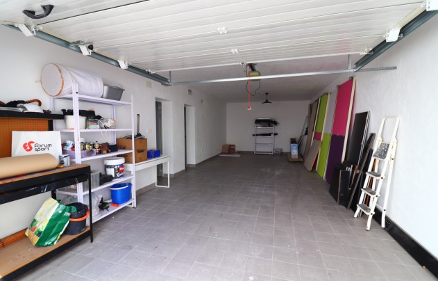 Resale - Villa - La Marina