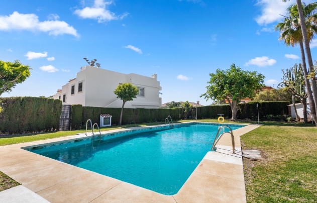 Reventa - Apartment - Marbella - Nueva Andalucía