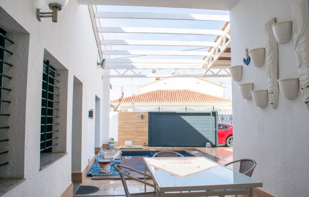 Resale - Villa - Pilar de la Horadada - Torre de la Horadada