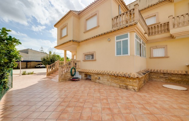 Reventa - Villa - Orihuela
