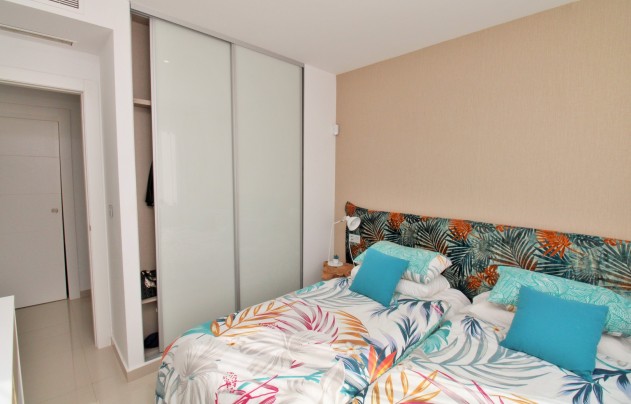 Resale - Villa - Villamartín