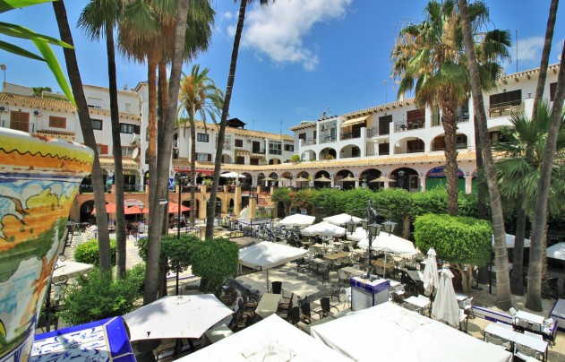 Resale - Villa - Villamartín