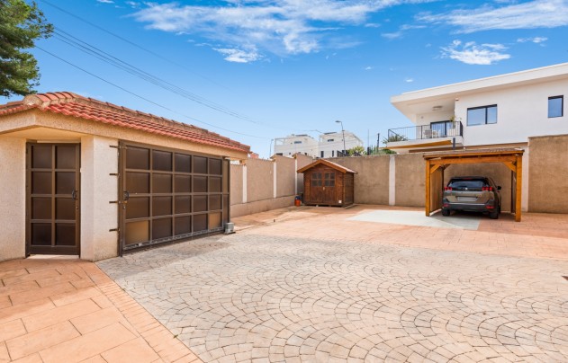 Resale - Villa - Los Balcones