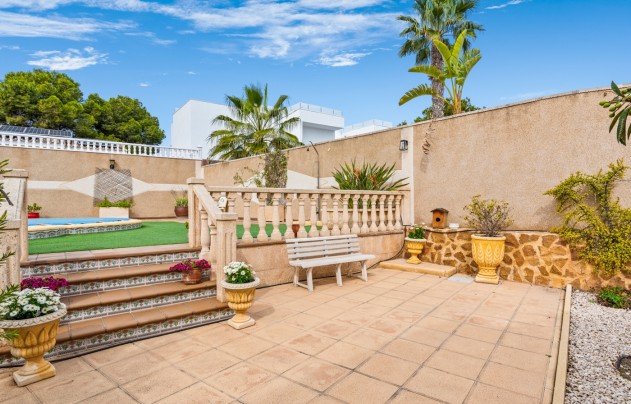 Resale - Villa - Los Balcones