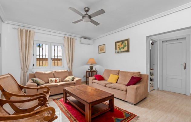 Resale - Villa - Los Balcones