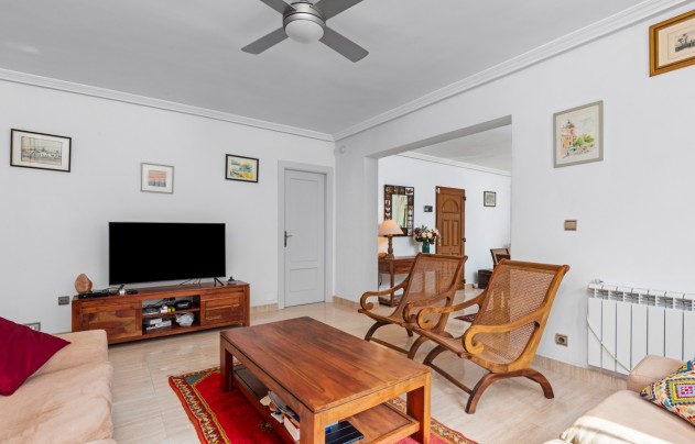 Resale - Villa - Los Balcones