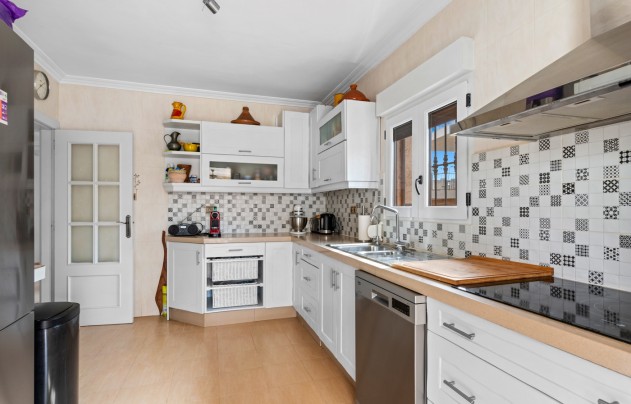 Resale - Villa - Los Balcones