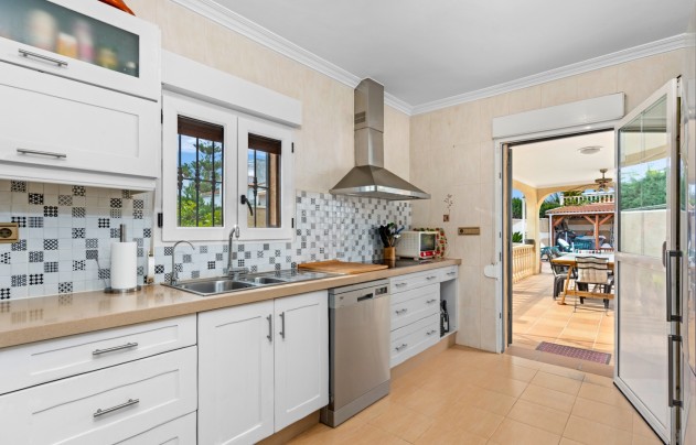 Resale - Villa - Los Balcones