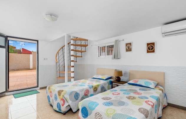 Resale - Villa - Los Balcones