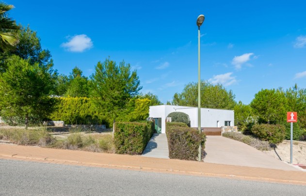 Resale - Villa - Orihuela Costa - Las Colinas golf