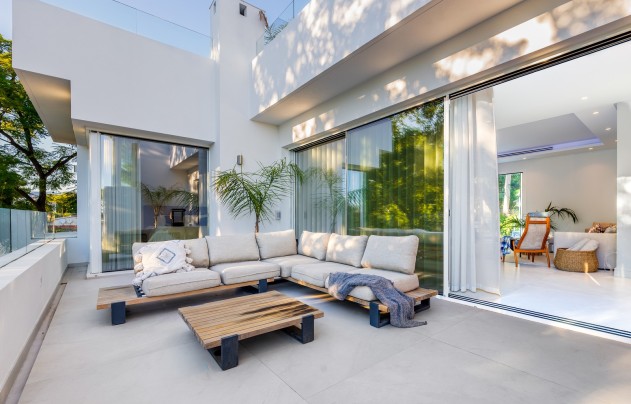 Reventa - Villa - Marbella - Nueva Andalucía