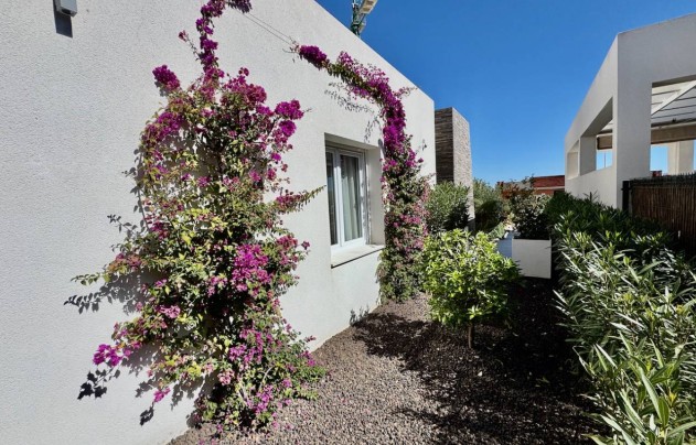 Resale - Villa - La Finca Golf - Algorfa