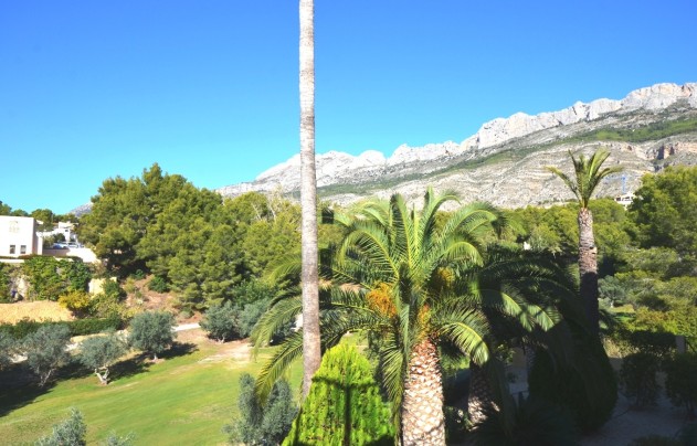Resale - Villa - Altea