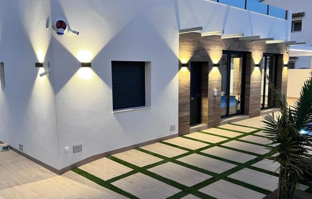 Resale - Villa - Orihuela Costa - Villamartín