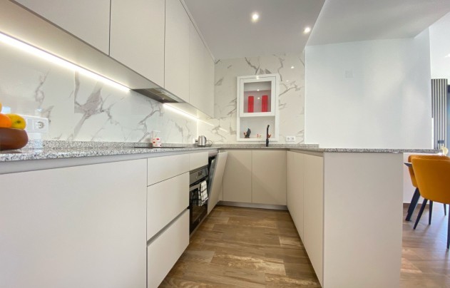 Resale - Villa - Orihuela Costa - Villamartín