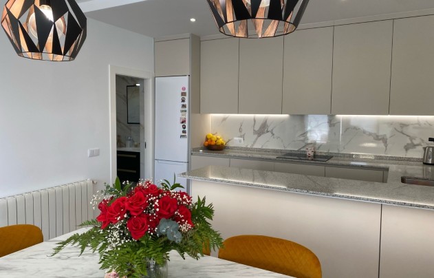 Resale - Villa - Orihuela Costa - Villamartín