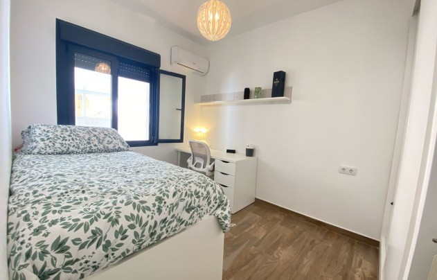Resale - Villa - Orihuela Costa - Villamartín