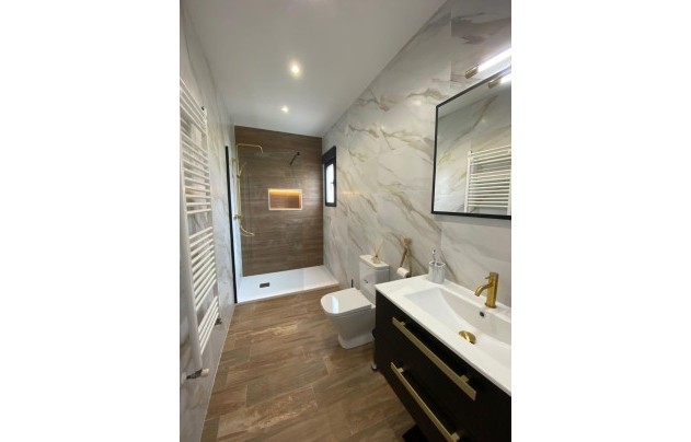 Resale - Villa - Orihuela Costa - Villamartín